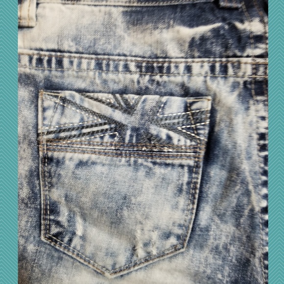 Ask Enquired Acid Wash Jeans Capris | Funky Shorts - Picture 3 of 8